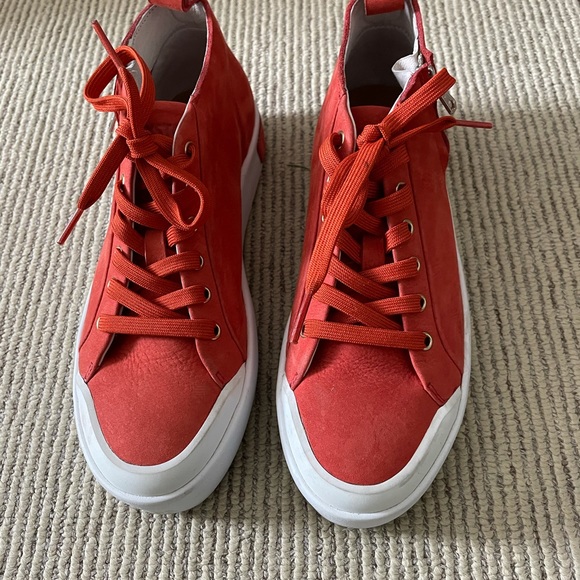 BlackStone Shoes - Picture 2 of 9